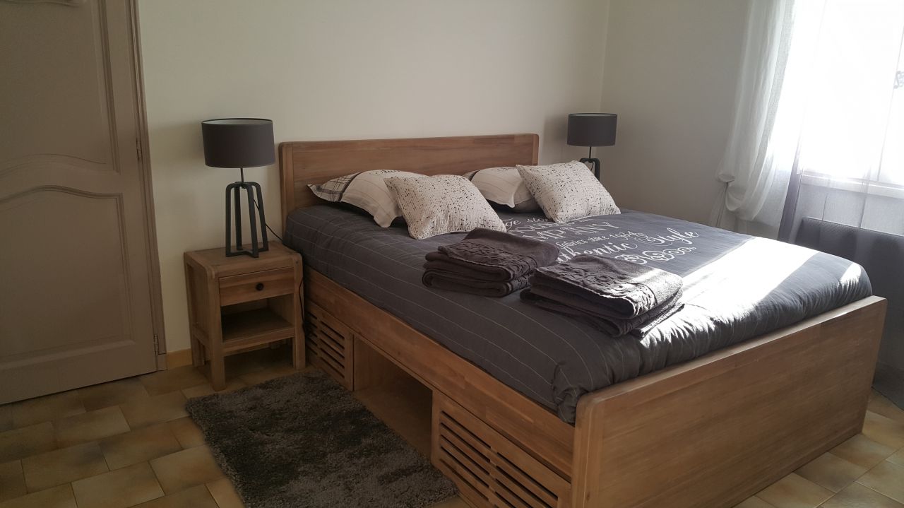 Gîte équestre 130m2 8 personnes au cœur du Lubéron