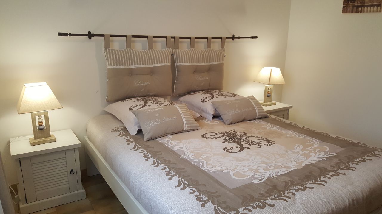 Gîte équestre 130m2 8 personnes au cœur du Lubéron