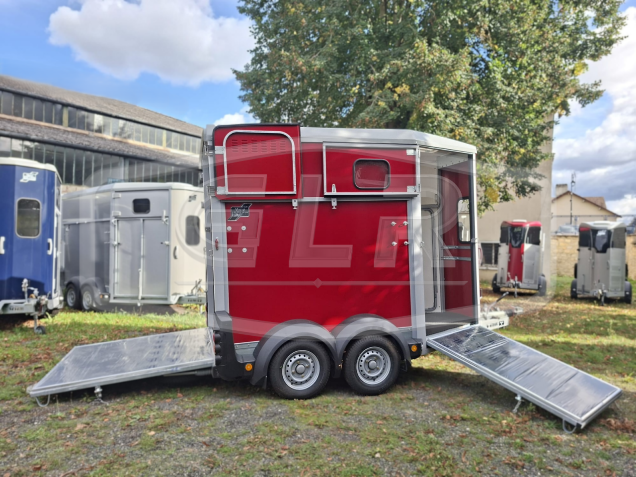 VAN IFOR WILLIAMS NEUF  – HB 506 NEUF – 2 PLACES