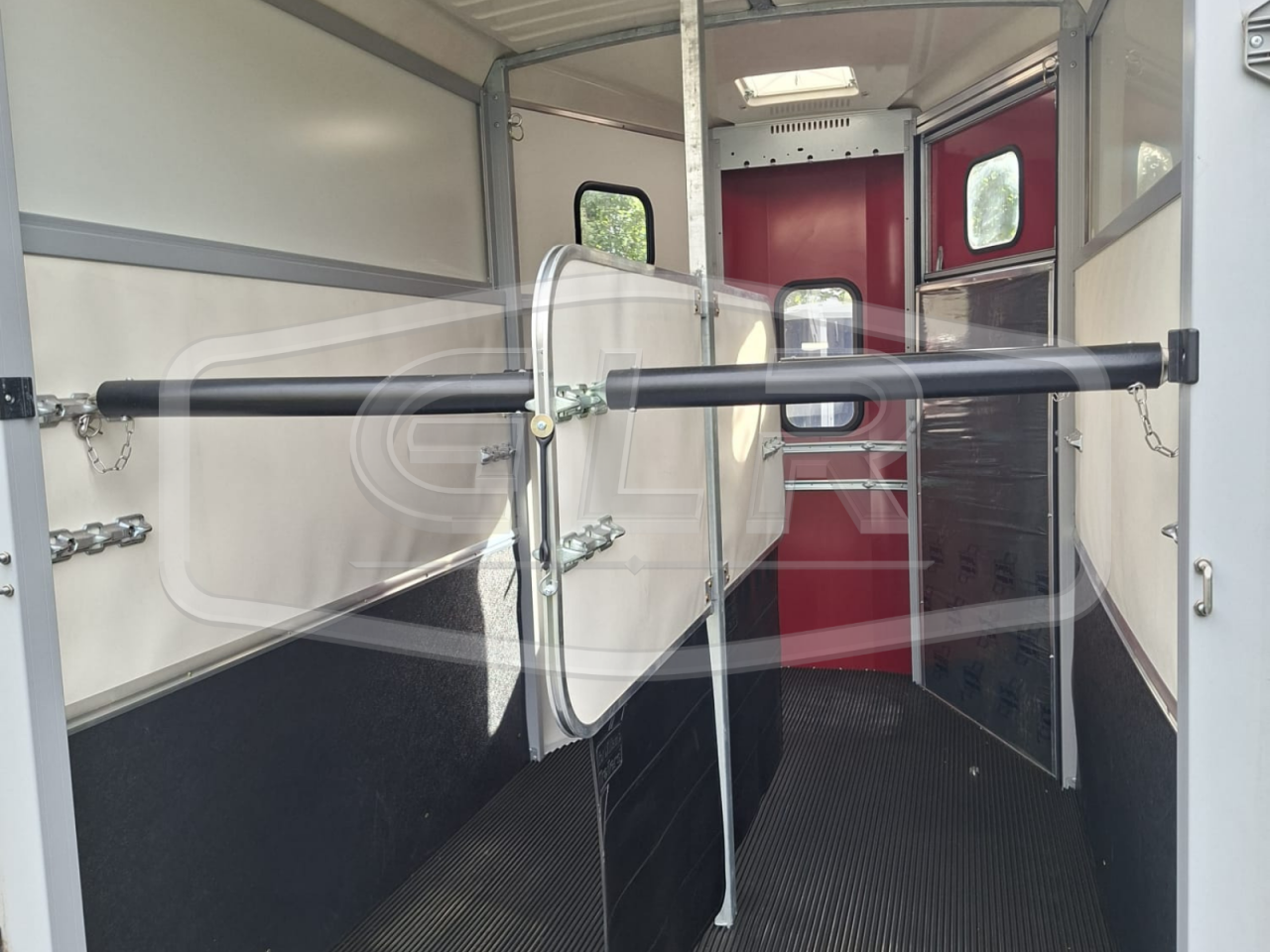 VAN IFOR WILLIAMS NEUF  – HB 506 NEUF – 2 PLACES