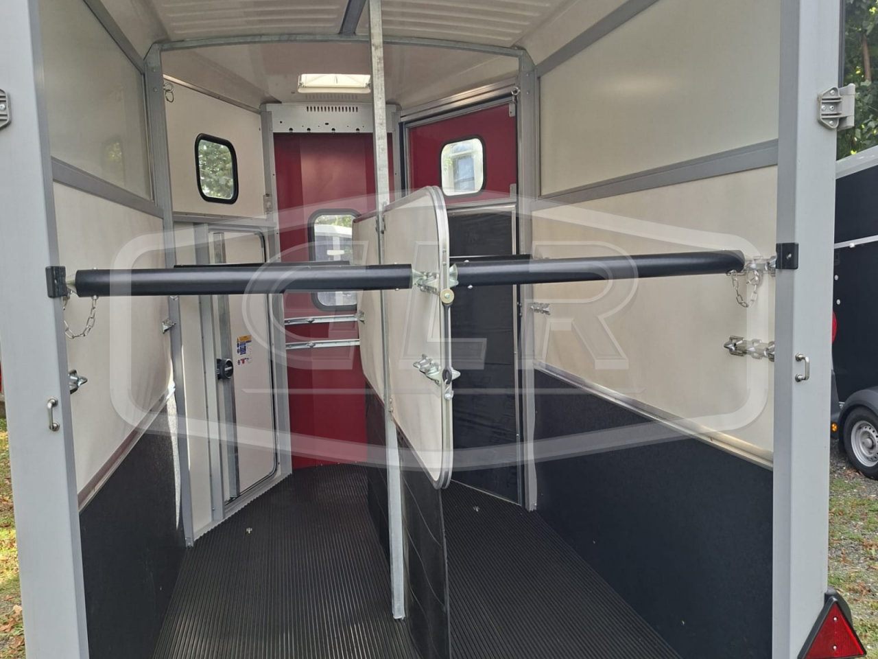 VAN IFOR WILLIAMS NEUF  – HB 506 NEUF – 2 PLACES