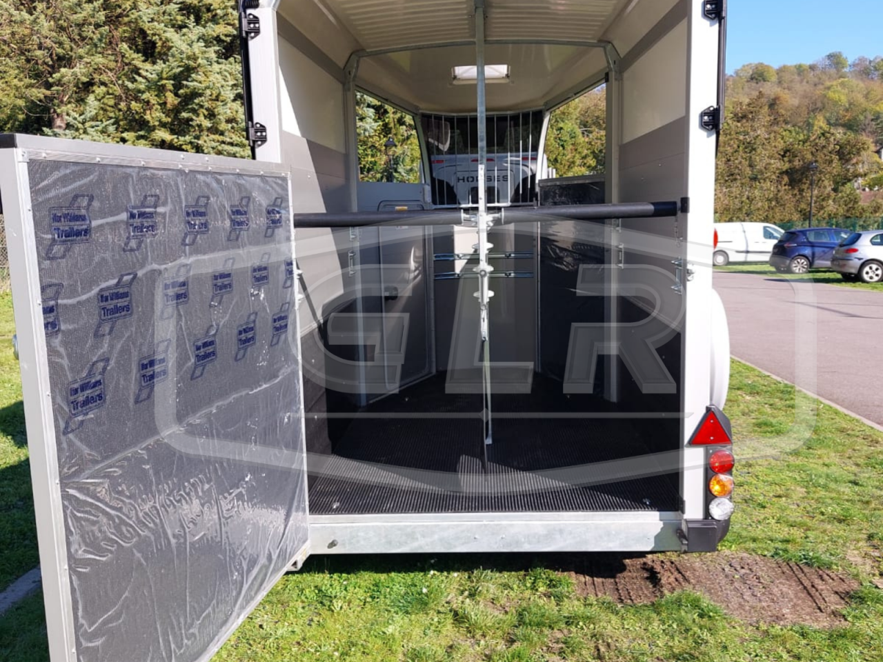 VAN IFOR WILLIAMS NEUF  – HBX 506 –  2 PLACES 