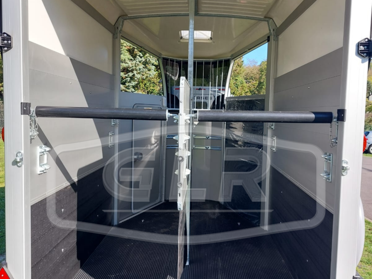 VAN IFOR WILLIAMS NEUF  – HBX 506 –  2 PLACES 