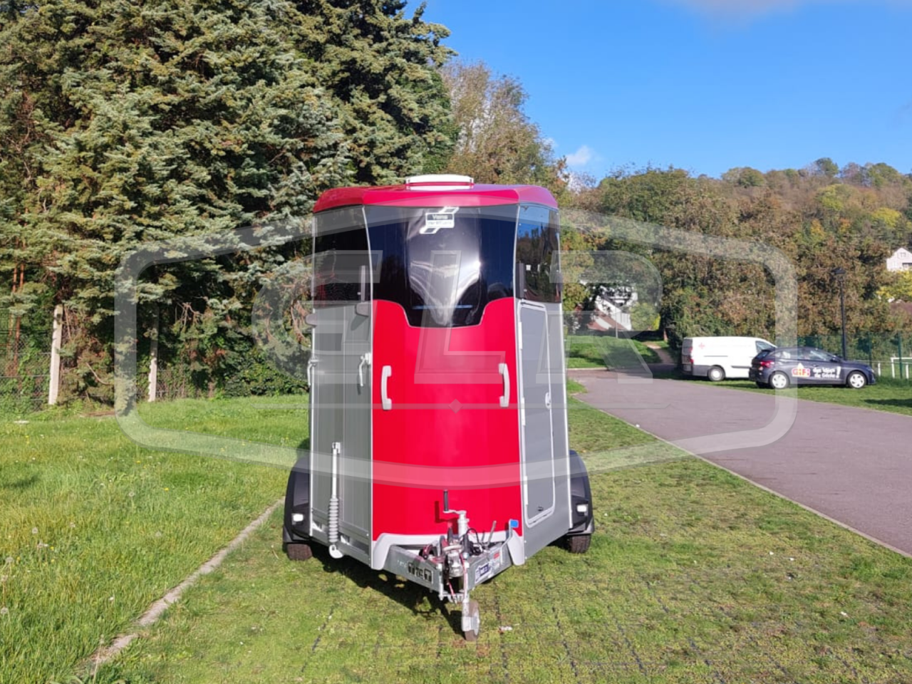 VAN IFOR WILLIAMS NEUF  – HBX 511 –  2 PLACES GRAND CHEVAUX