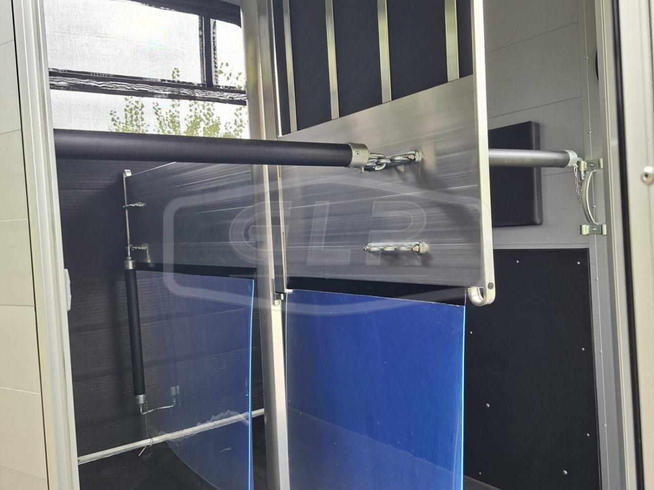 OFFRE EDITION 30 ANS – VAN CHEVAL LIBERTE NEUF – TOURING COUNTRY LUXE SELLERIE 