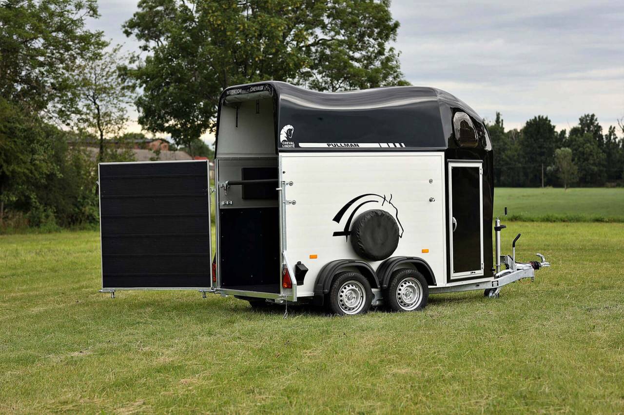 DESTOCKAGE VAN CHEVAL LIBERTE NEUF – GOLD ONE ALULINE – 1.5 PLACES - PULLMAN 2