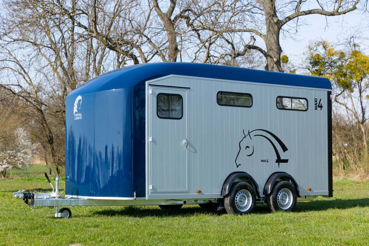 VAN CHEVAL LIBERTE NEUF – MAXI 4 - DIAGONAL / OBLIQUE – 4 PLACES