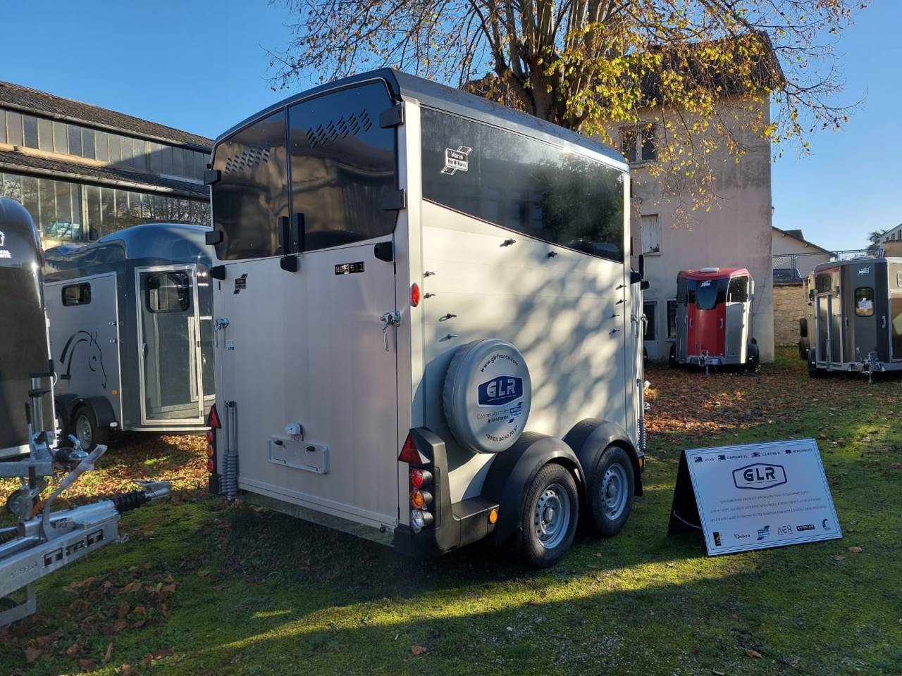 Location van 2 places