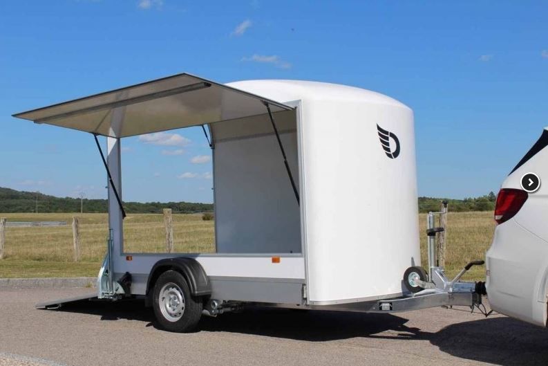 FOURGON - ROADSTER 300 DEBON –  NEUVE - 750 à 1300KG 