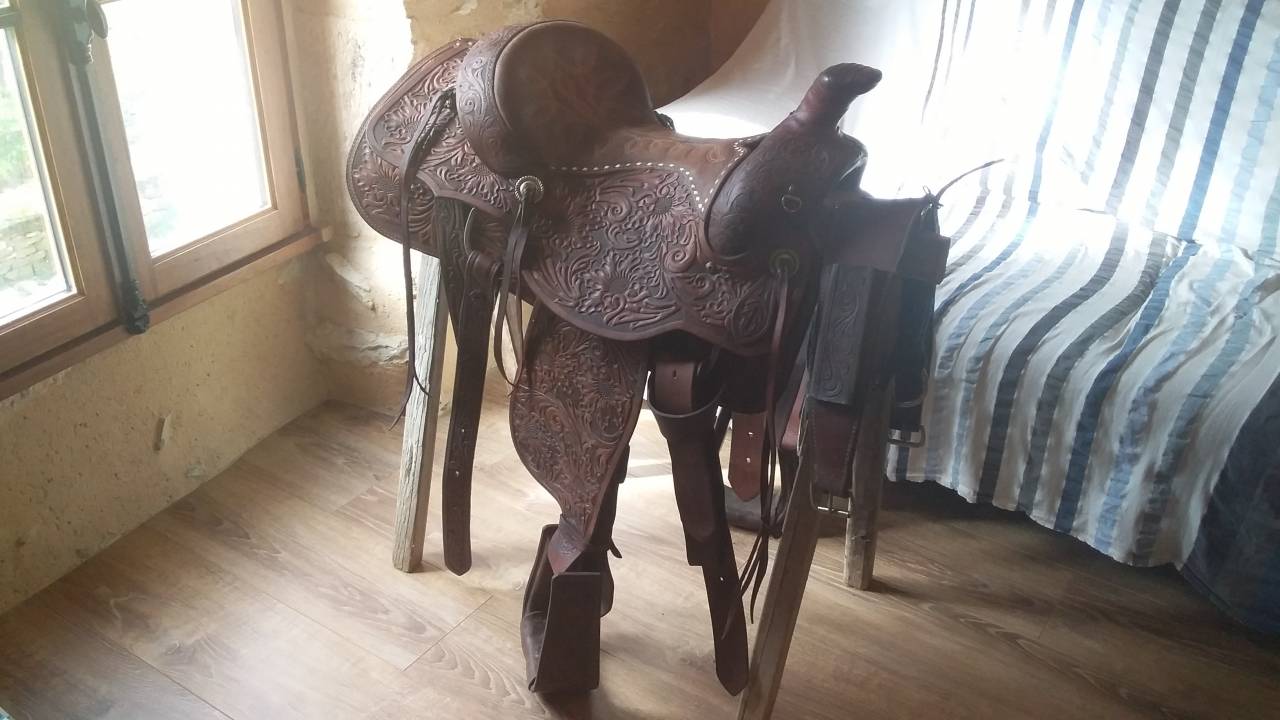 Selle Western Circle Y – Taille 16,5 Pouces, Cuir Marron, Fabrication USA