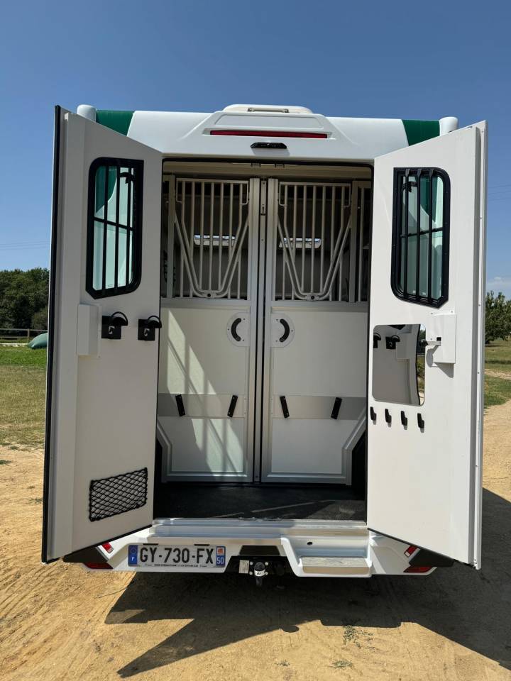 Location de camions pour chevaux secteur Cissac-Médoc