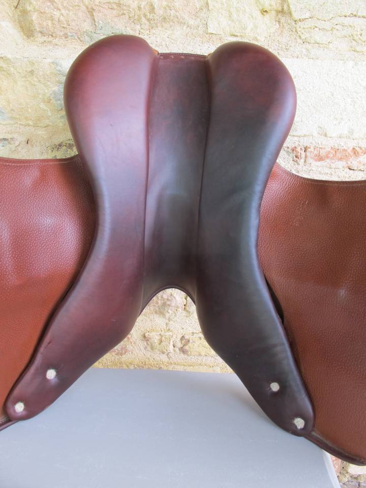 Selle Meyer Monoquartier Semi-Creuse 17 Quartiers 4 - Réf. 2440