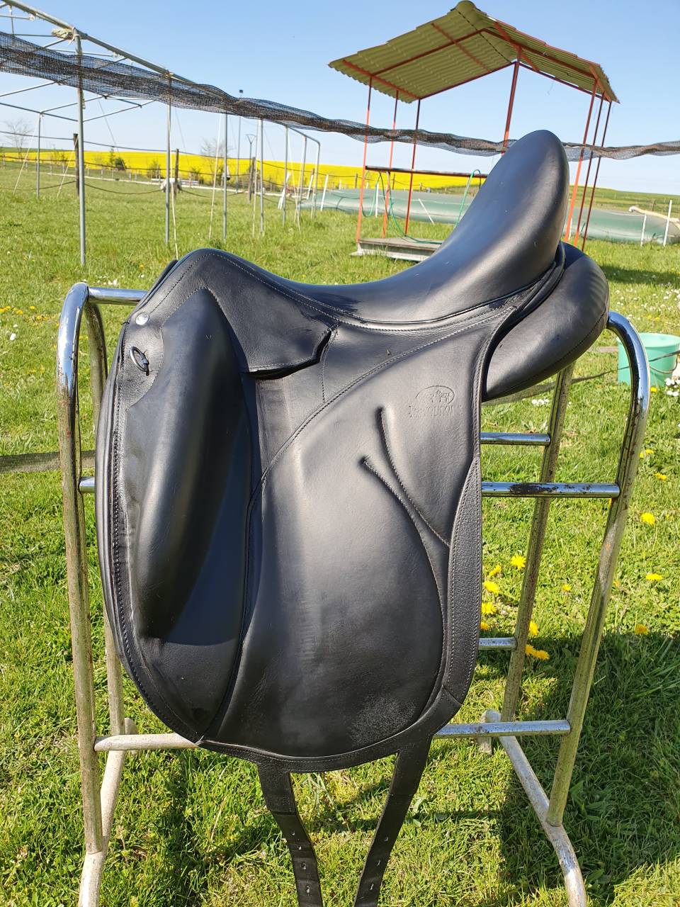 Pommettes De Dressage Devoucoux Cuir Noir - Taille Large - Neuves Sans étiquettes
