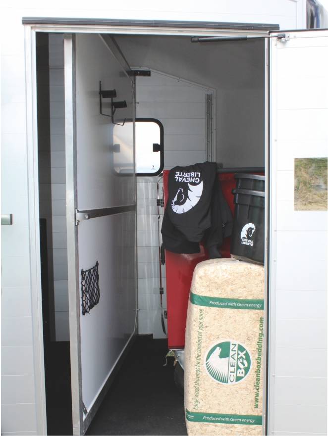 VAN MULTIMAX CHEVAL LIBERTE 2 PLACES