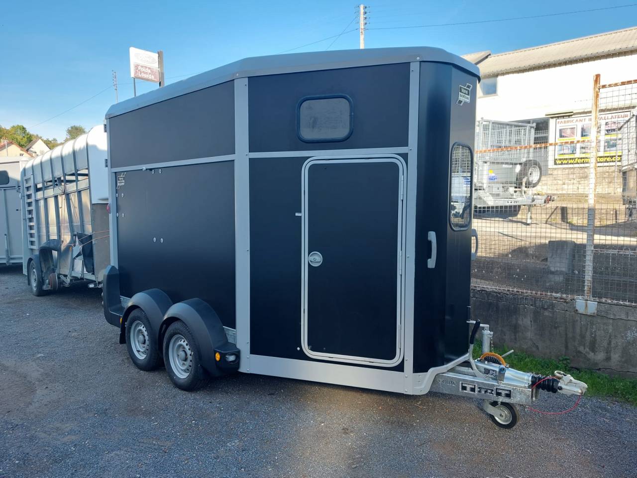 VAN IFOR WILLIAMS NEUF –  IFOR WILLIAMS - HB 511 DIAGONAL  / OBLIQUE