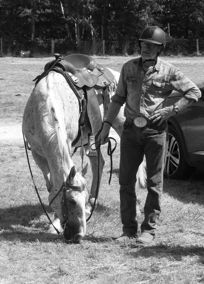 DOUBLE T FARM : centre équestre western et pensions 