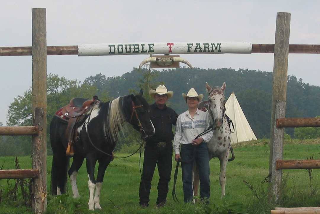 DOUBLE T FARM : centre équestre western et pensions 