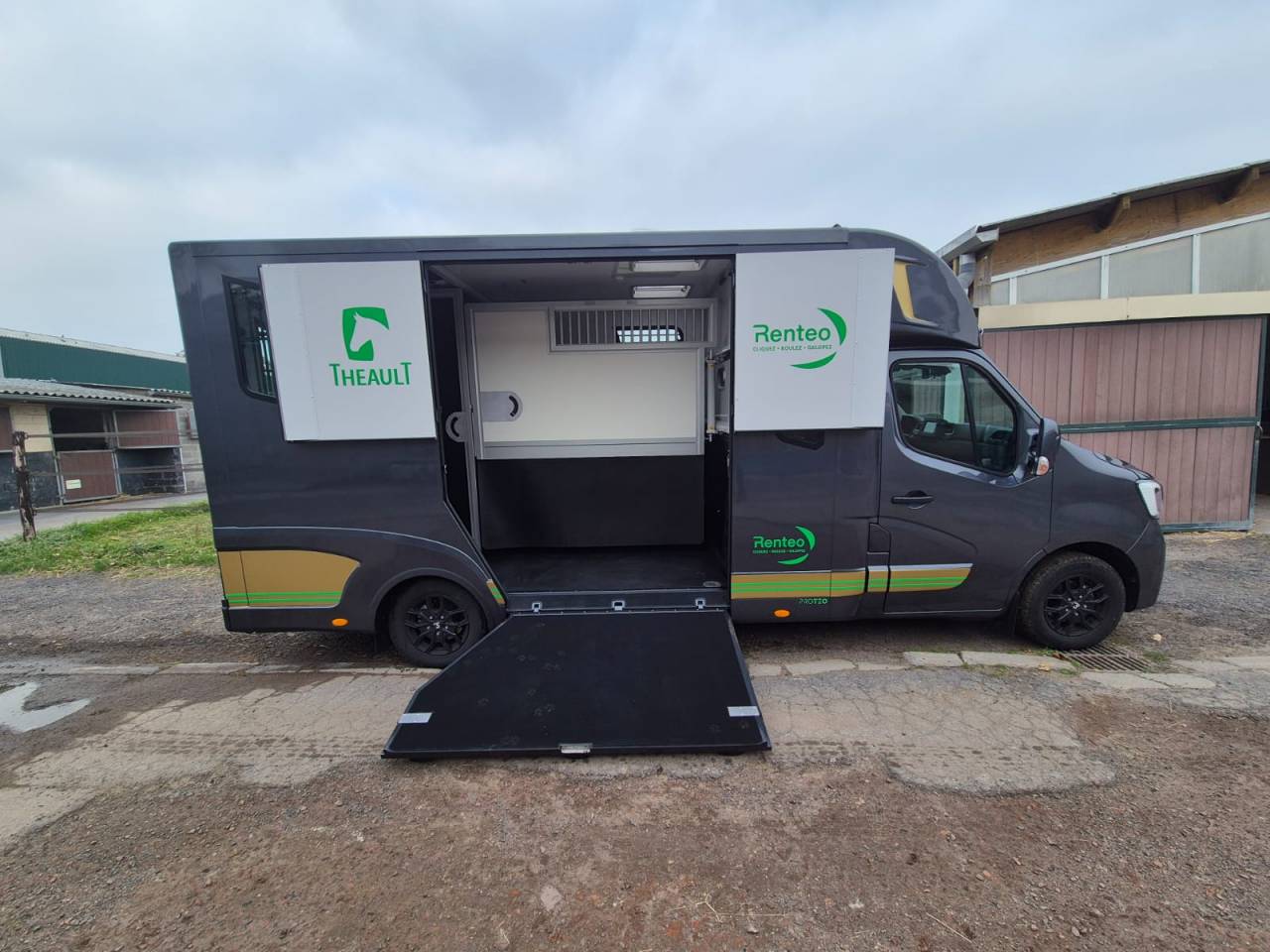 Location camion pour chevaux secteur DOUAI