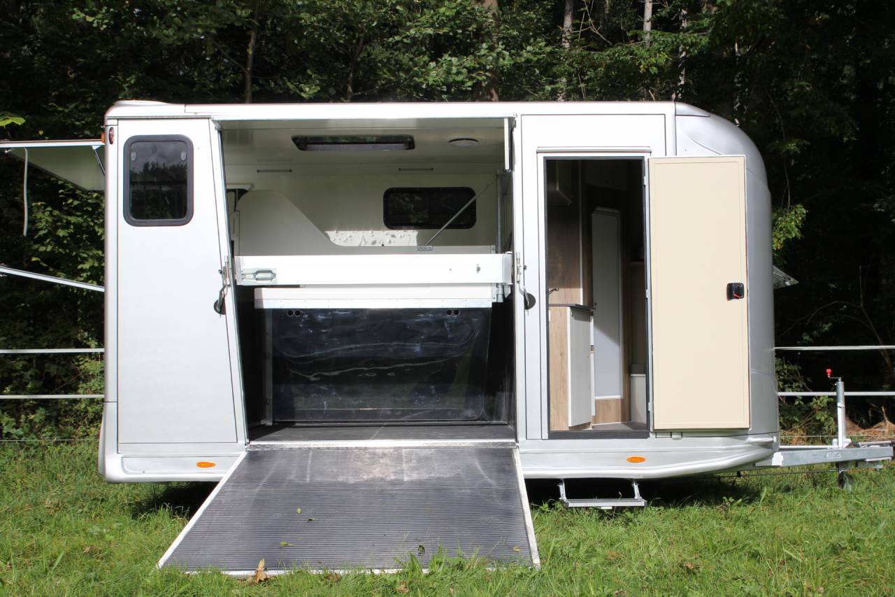 REMORQUE ANKA 2 CHEVAUX + HOME CAR & SELLERIE