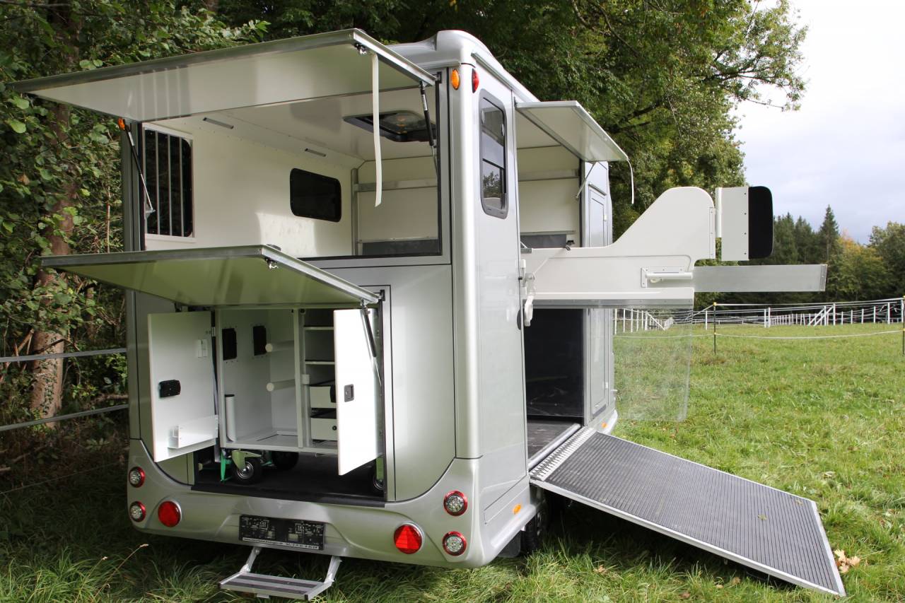 REMORQUE ANKA 2 CHEVAUX + HOME CAR & SELLERIE