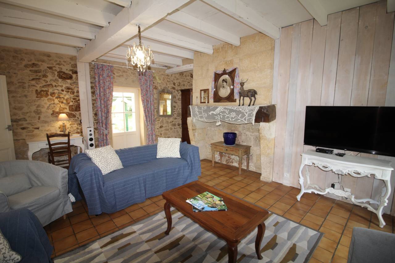 maison de vacances 4*,piscine , pr&eacute;s abris et carri&egrave;re 