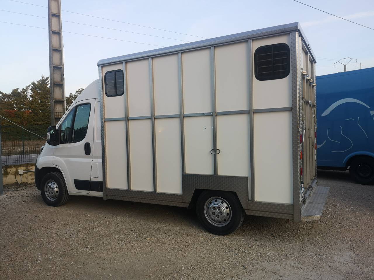 Peugeot Boxer BÉTAILLÈRE INOX HDI 130 CAISSE NEUVE