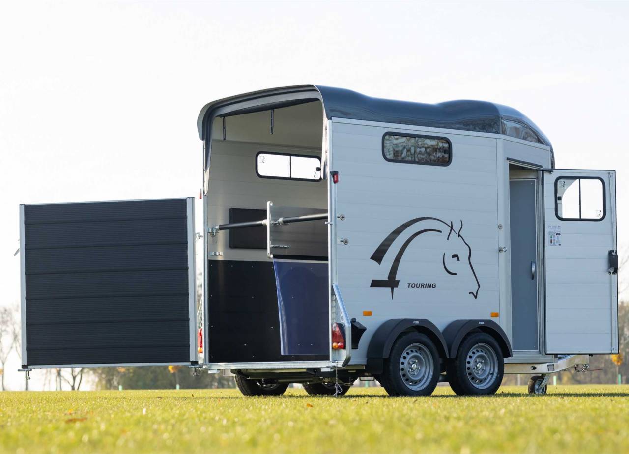 Van Cheval Libert&eacute; - Touring Jumping