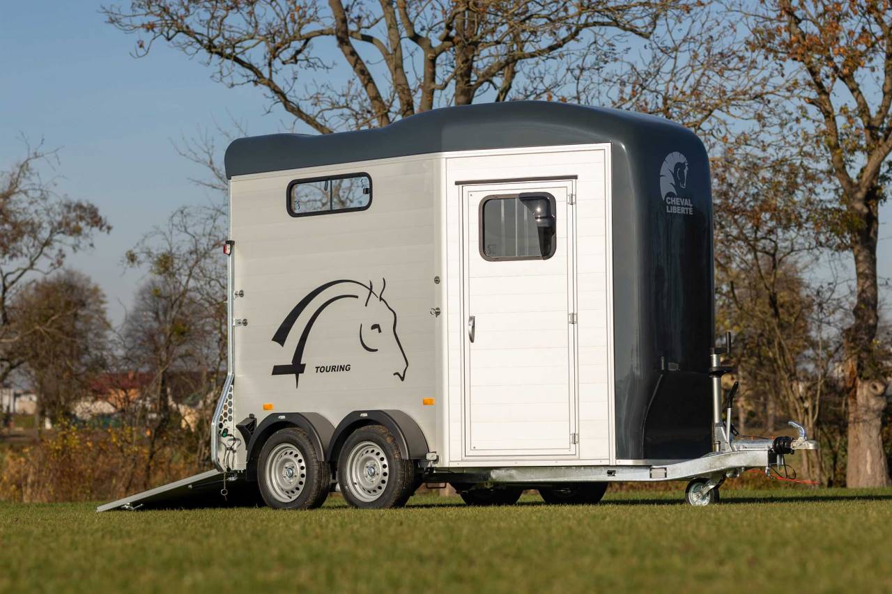 Van Cheval Libert&eacute; - Touring Jumping