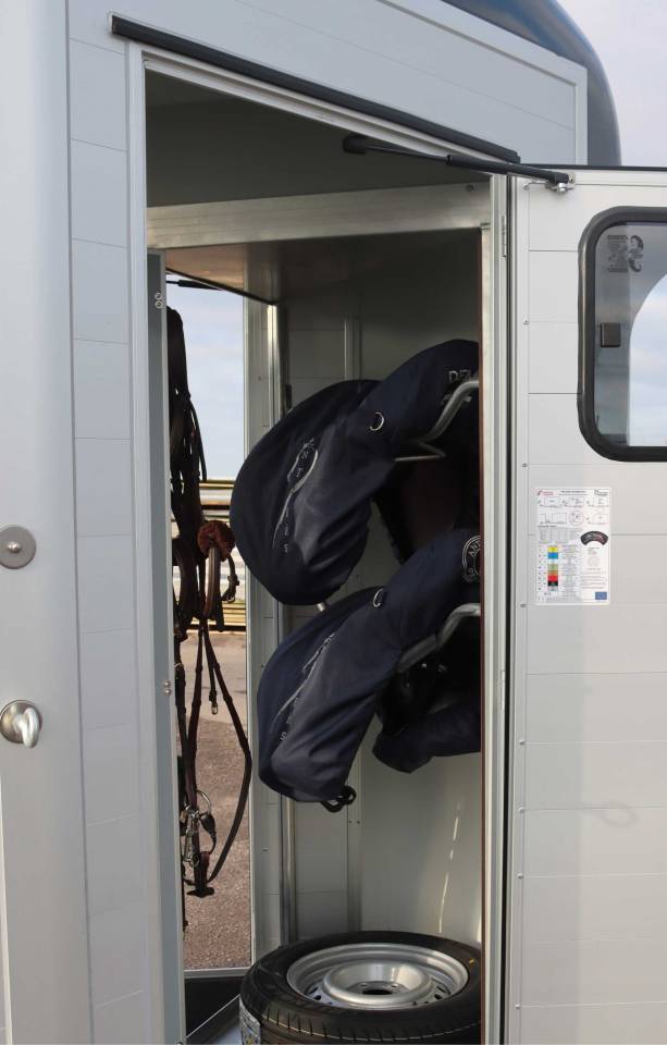 Van Cheval Libert&eacute; - Touring Jumping