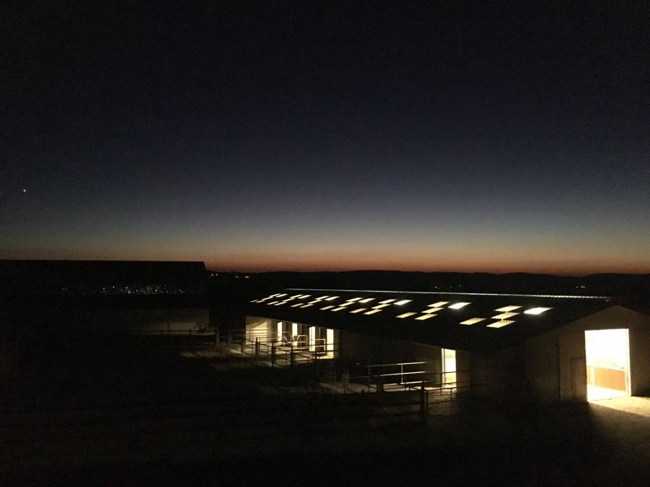 Pension chevaux - Ecurie Enon (39)