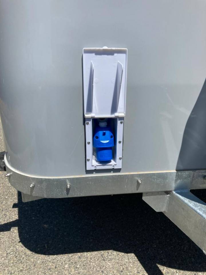 REMORQUE FOURGON FAUTRAS OLYMPIUM 300  VENDU