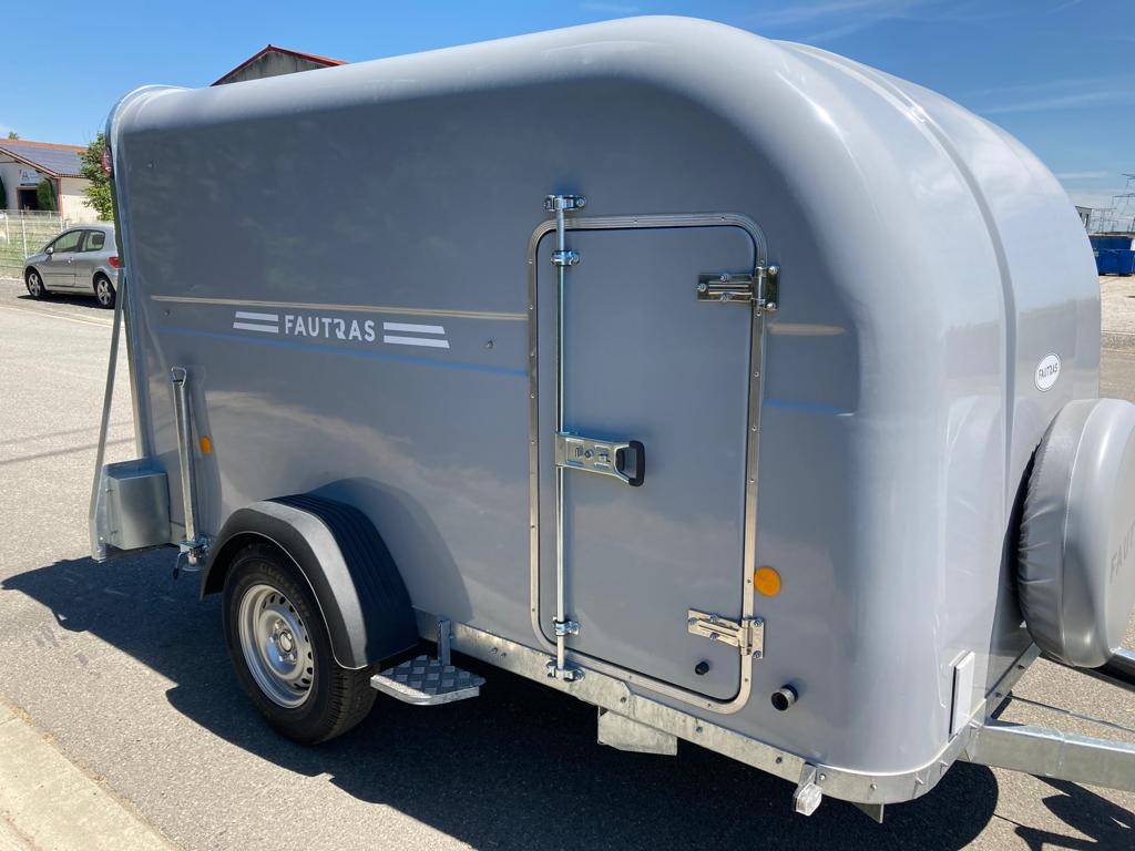 REMORQUE FOURGON FAUTRAS OLYMPIUM 300  VENDU