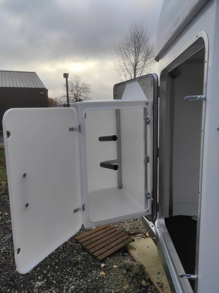 VAN NUNO ST GEORGES - FAUTRAS