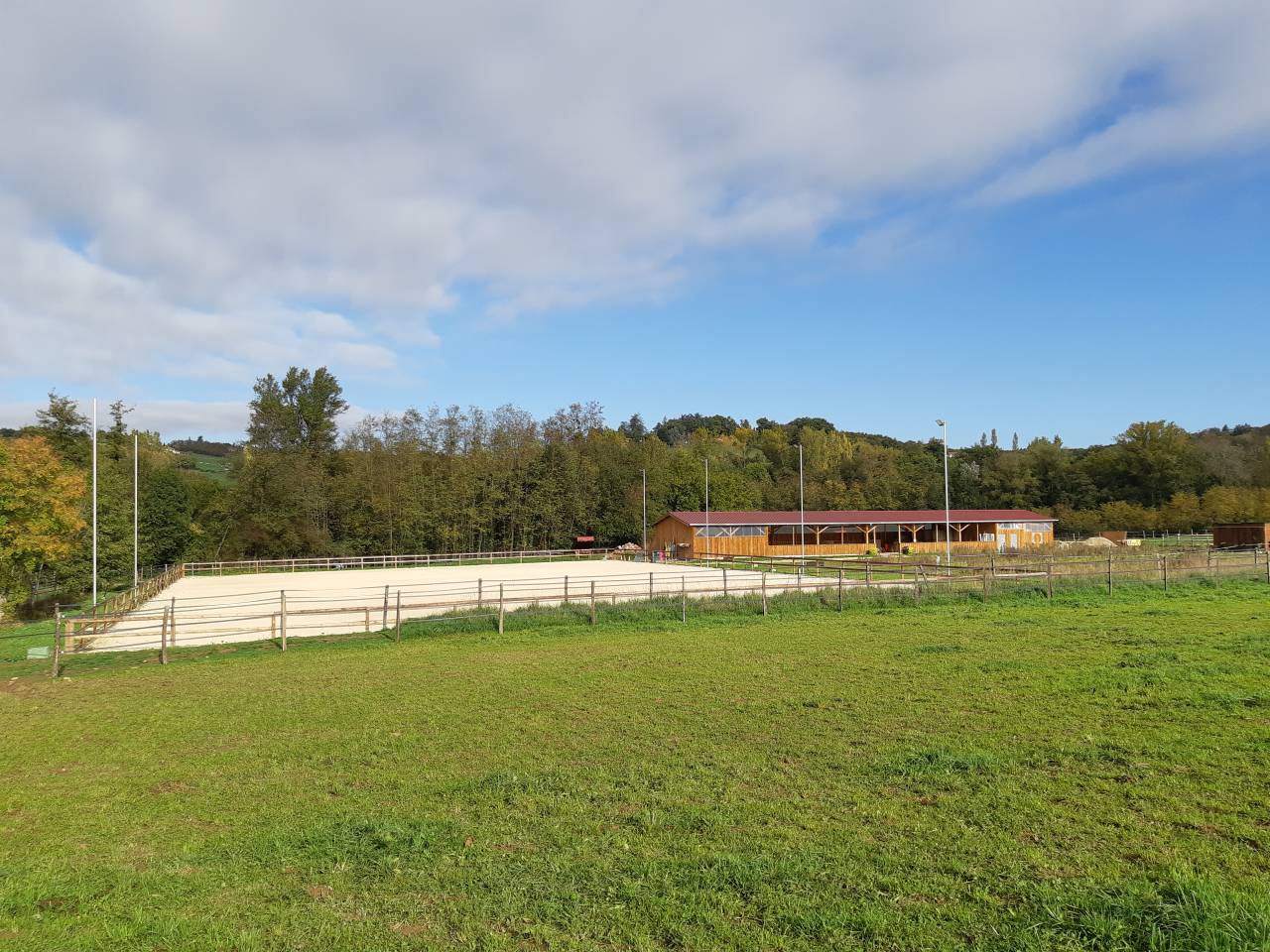 Ecurie de propriétaire - Pension Pré et Equi-piste
