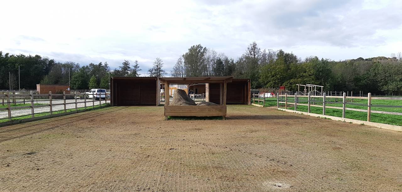 Ecurie de propriétaire - Pension Pré et Equi-piste