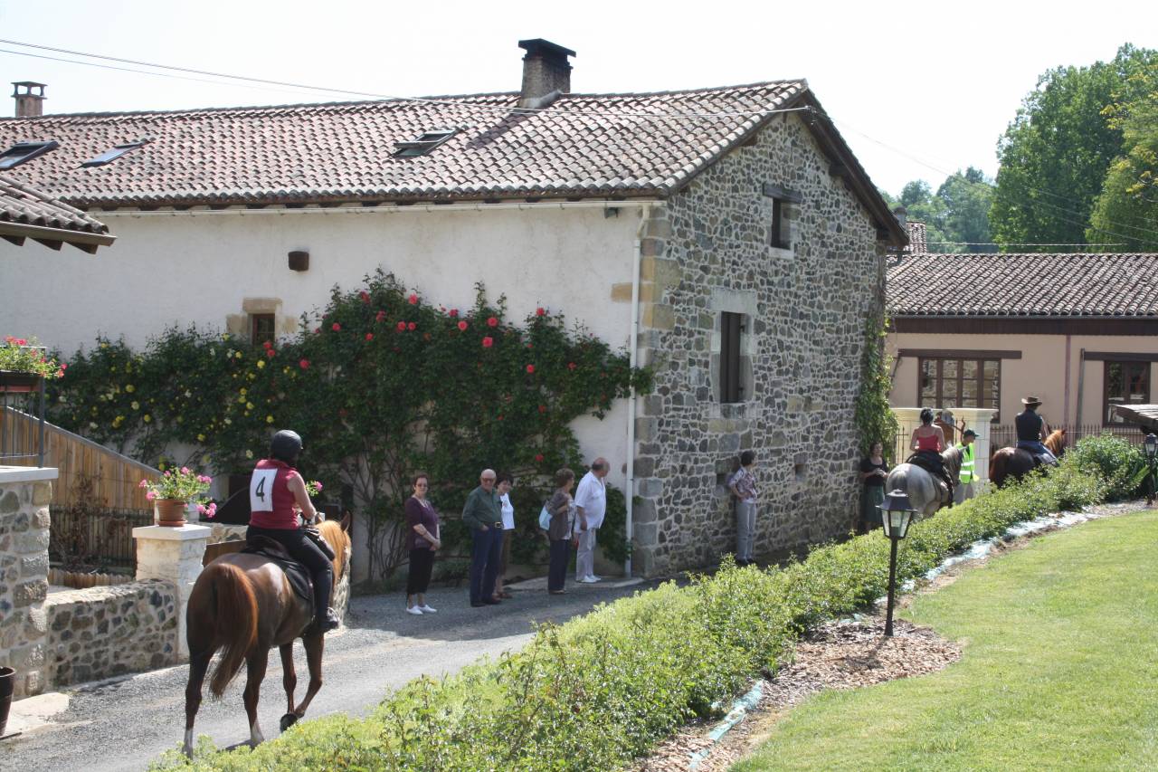 Pension pour &eacute;quid&eacute;s en P&eacute;rigord,  grands espaces 