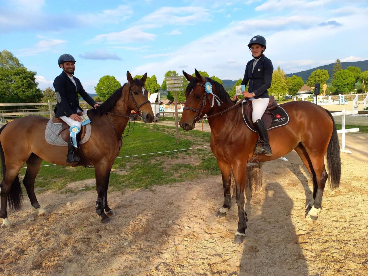 Cavalière monitrice dans l'Ain
