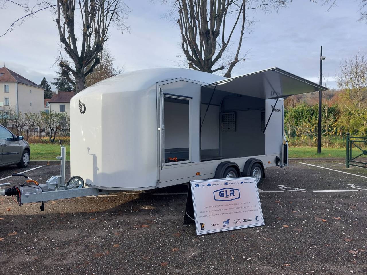 PORTE VOITURE FERME  - DEBON - ROADSTER 1000