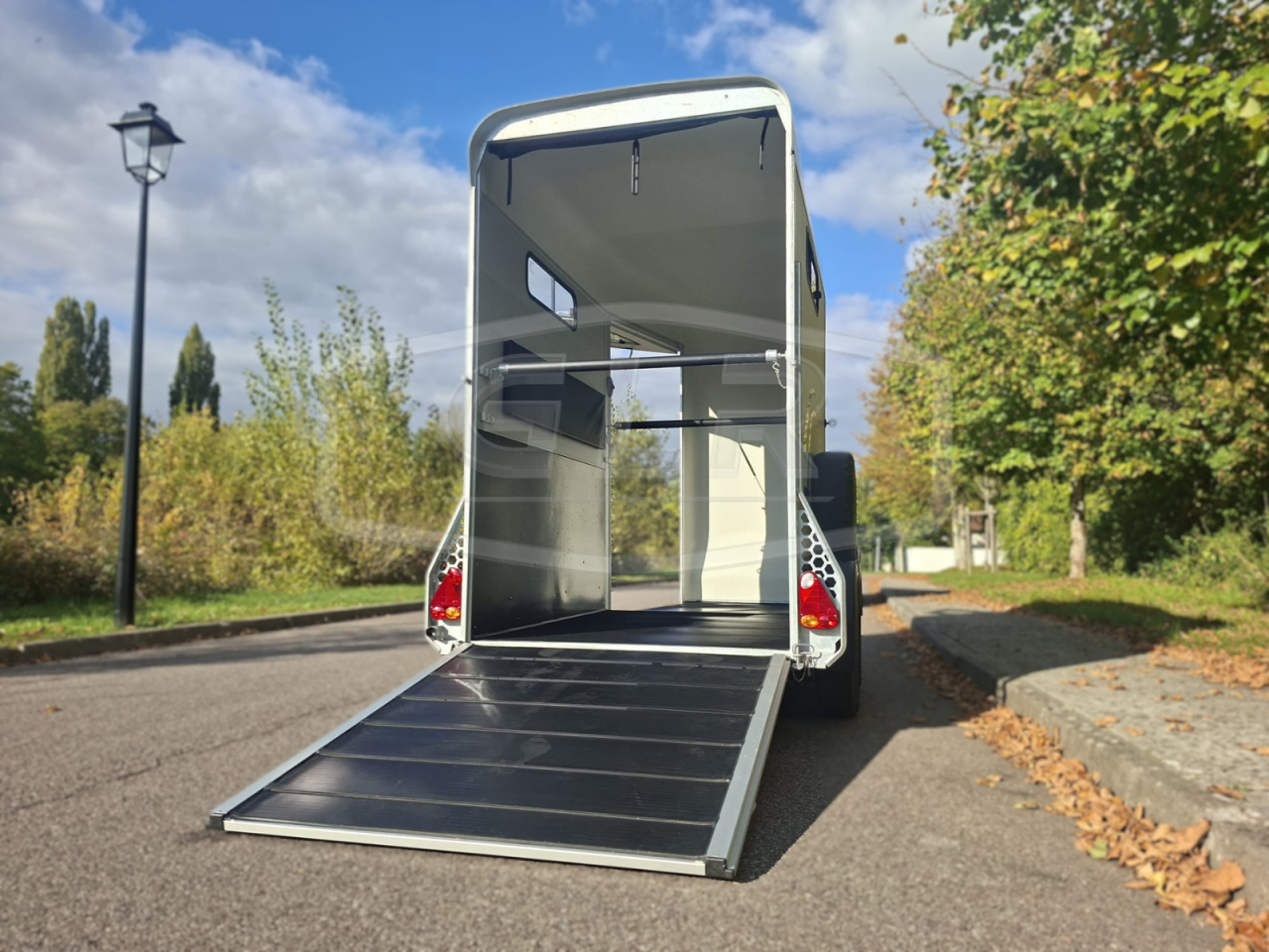 VAN CHEVAL LIBERTE NEUF  – TOURING ONE – 1.5 PLACES