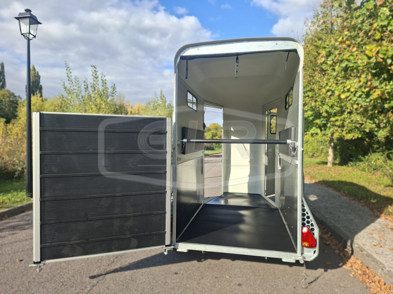 VAN CHEVAL LIBERTE NEUF  – TOURING ONE – 1.5 PLACES