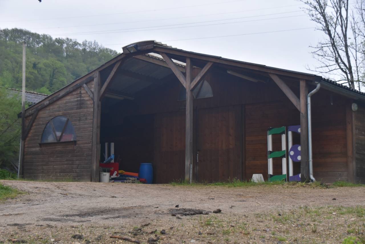 Box et prairies &agrave; louer - Ets M.A (46)