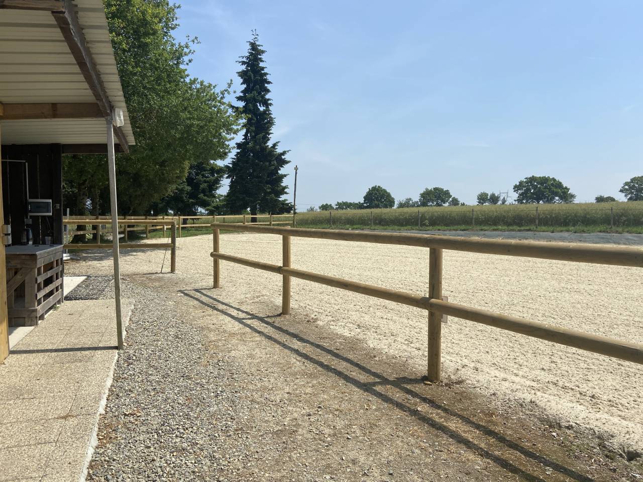 Pension chevaux - Ecurie de propri&eacute;taires de La B&eacute;guinais (35)