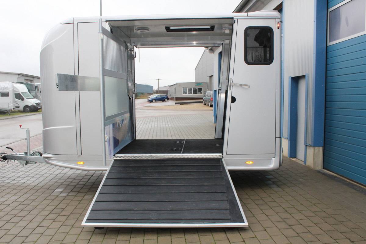 REMORQUE ANKA 2 CHEVAUX STALLION DOUBLE PONT & SELLERIE