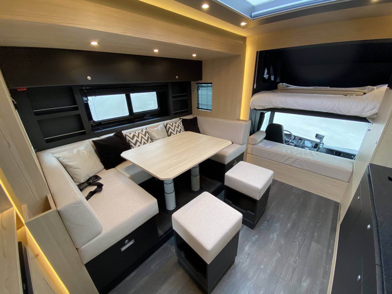 STX 26/420 - STOCK / A partir de 4190 € HT par mois