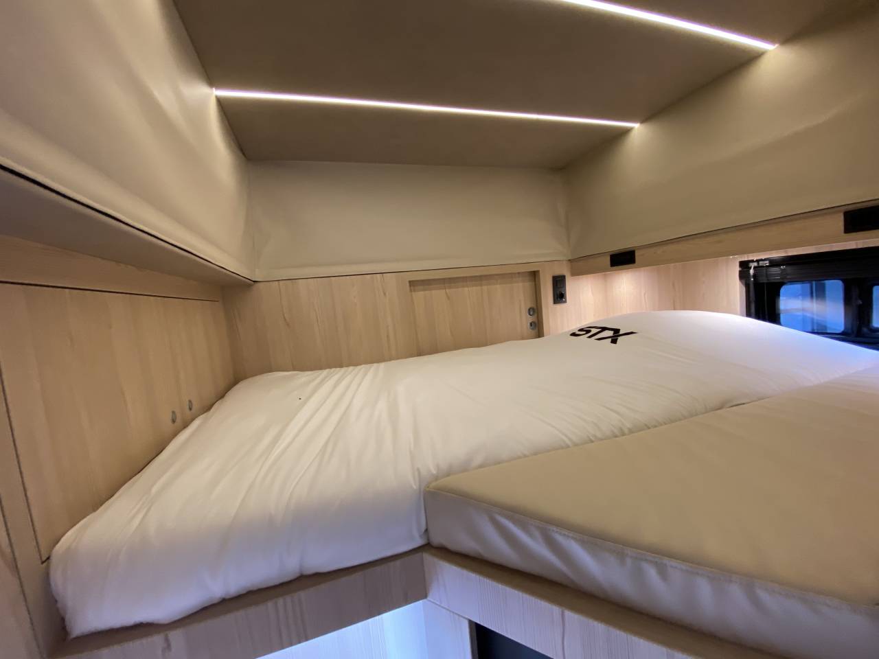 STX 26/420 - STOCK / A partir de 4190 € HT par mois