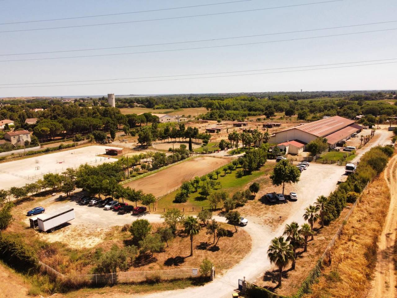 Aux portes de Montpellier Ecuries 5*