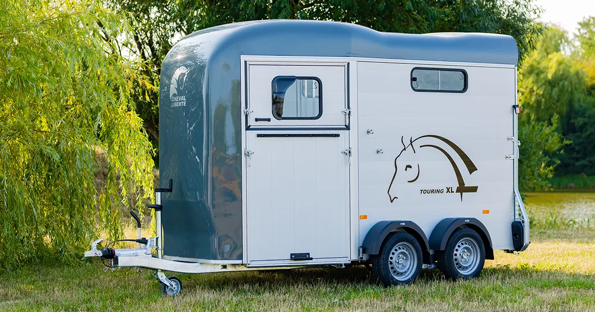 VAN CHEVAL LIBERTE NEUF – TOURING COUNTRY XL AVEC SELLERIE – 2 PL 