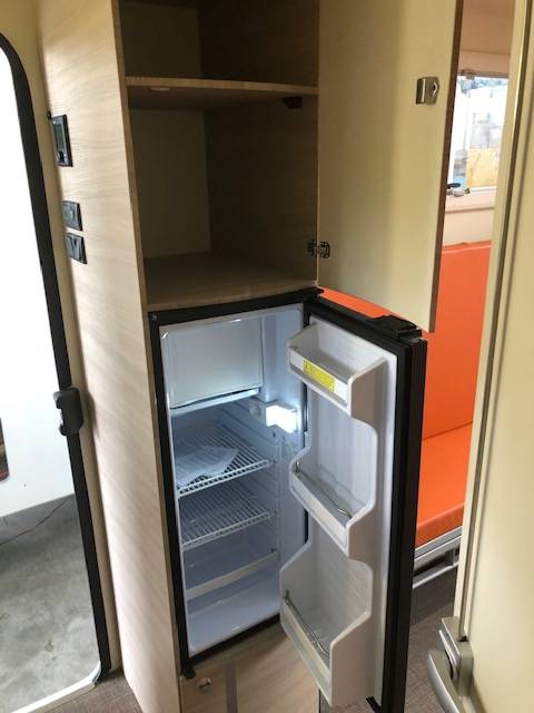 caravanes aménagées Sporting 2 et 4... .