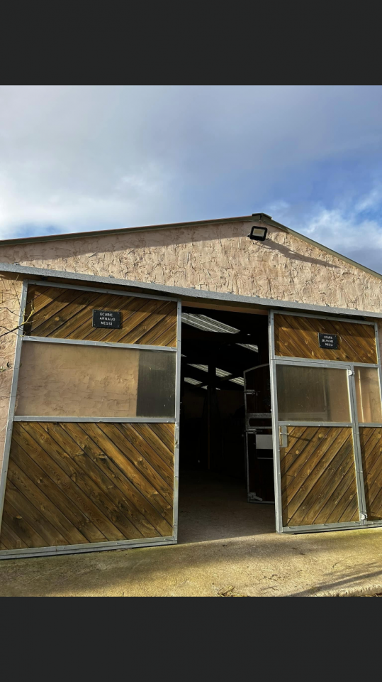 location barns 6 boxes