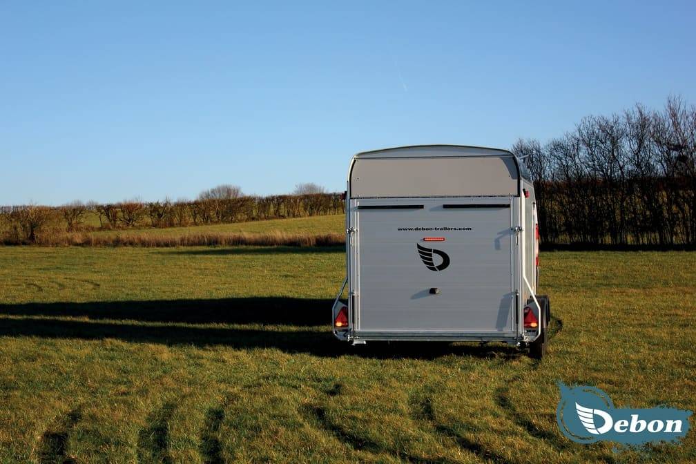 FOURGON - ROADSTER 700 DEBON – NEUVE - 1400 à 2600KG